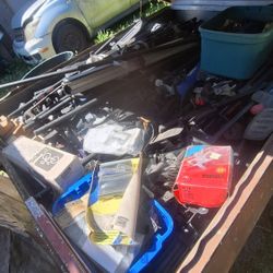 TRAILER FULL OF YAKIMA THULE ROOF RACK PARTS  $400 BUCKS FOR ALL 