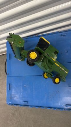 Vintage John Deere Combines by Ertl