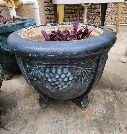 Concrete Carved Plant Pots – Timeless Garden Elegance!