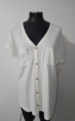 White Button-Down Short Sleeve Top