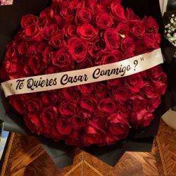 Hermoso Ramo Buchon/ 100 Rosas Ramo , Bouquet Buchon/ Ramos Buchones/ 50 Rosas / 200 Rosas