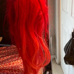 Red Wig 