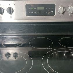 Frigidaire ELECTRIC RANGE