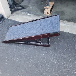 Pet Ladder 