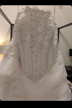 Wedding dress