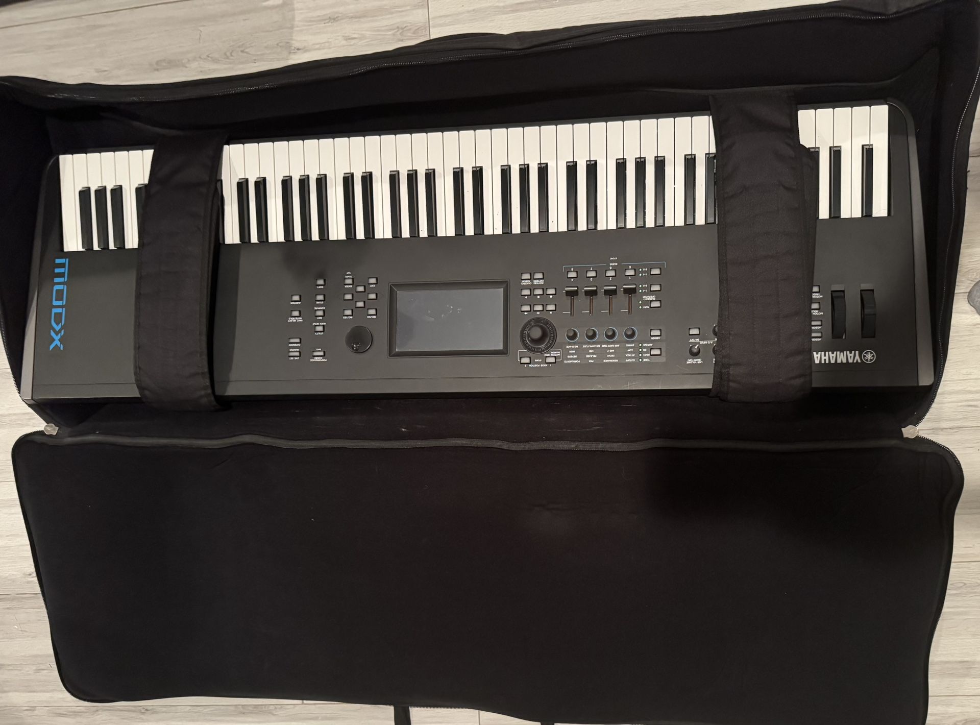 Yamaha Modx 8 Keyboard