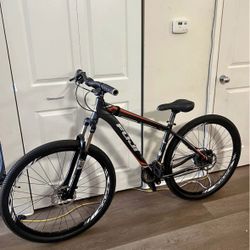 Fuji Mountain Bike 29 Inch In Good Condition