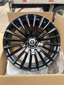 22' STAGGERED WHEELS TIRE