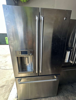 GE French Door Fridge – Stainless, Ice & Water Dispenser