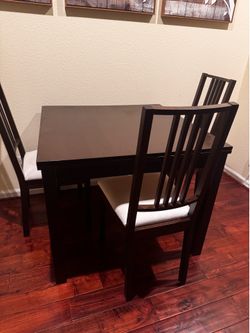 Ikea square extendible dining table with chairs (set of 3)