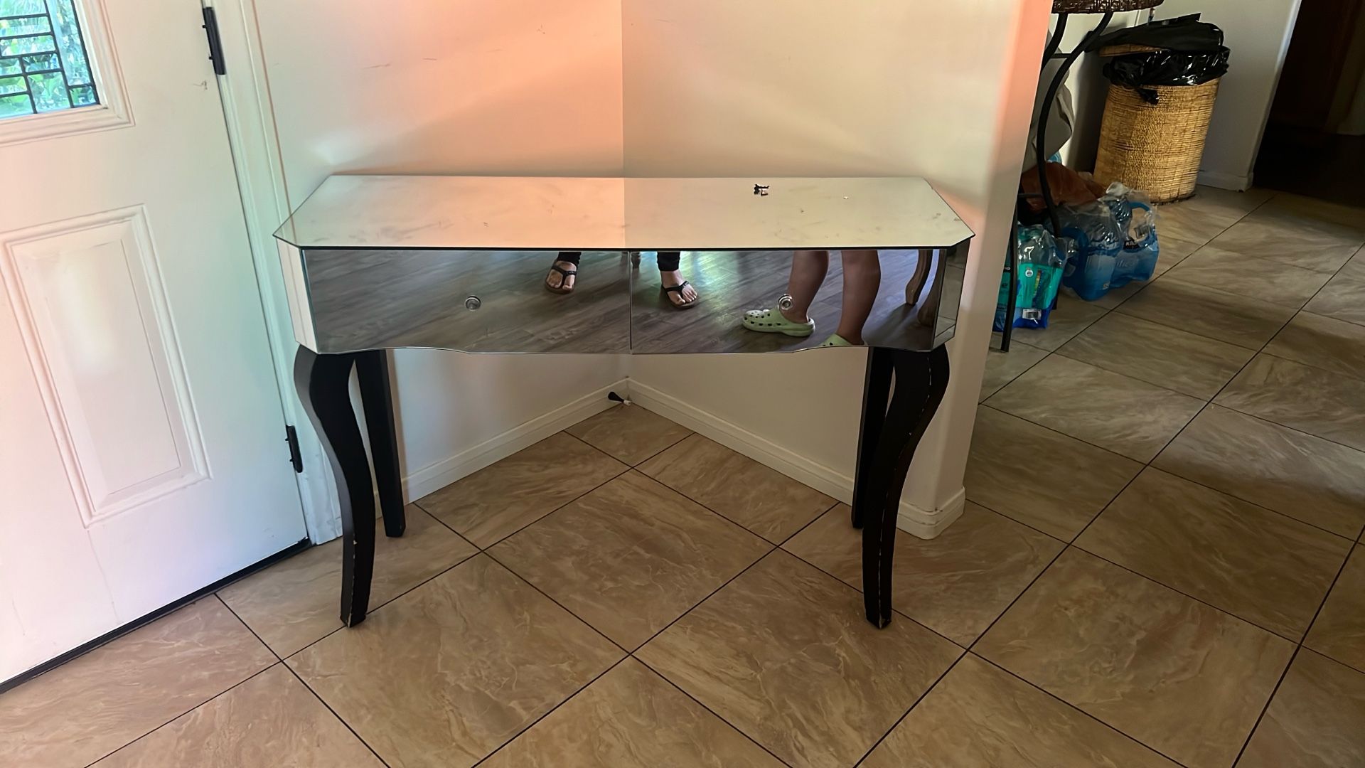 Mirror Table