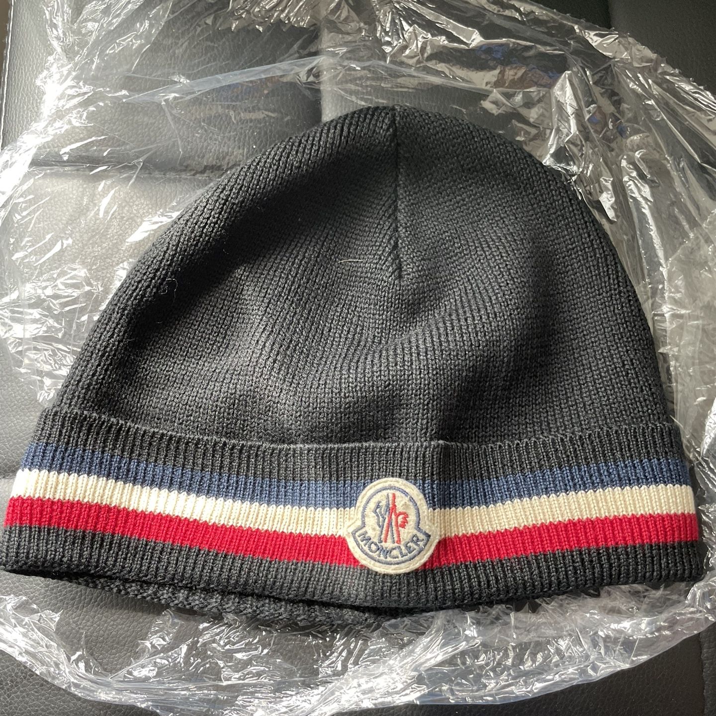 Louis Vuitton Beanie Grey for Sale in Brooklyn, NY - OfferUp