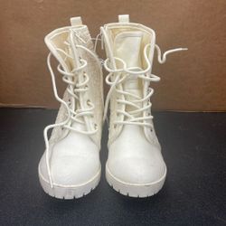 Report Beige Boots.  Item No