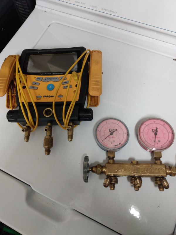 Fieldpiece SMAN360 Digital Manifold and Micron Gauge for Sale in