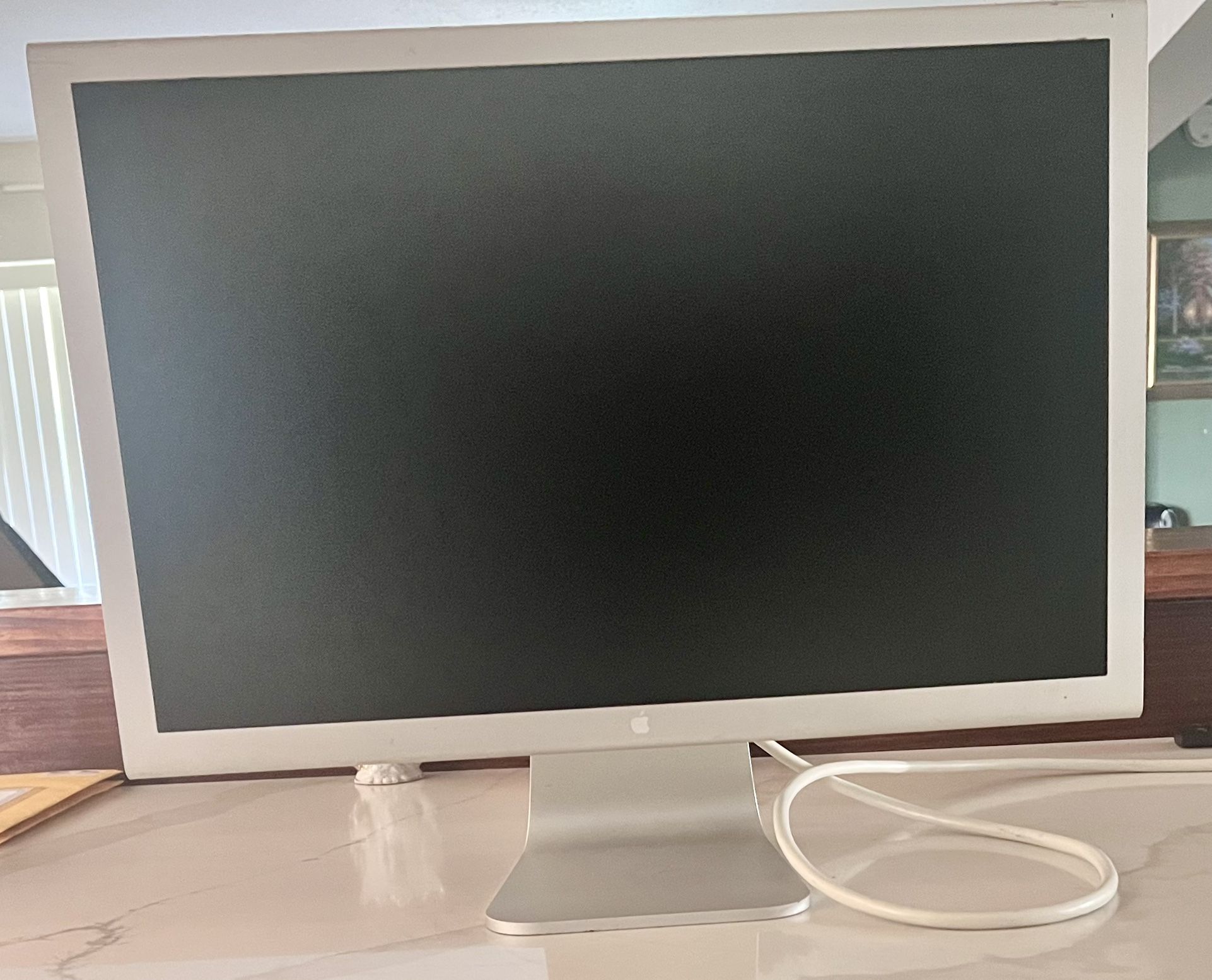 Apple Cinema HD Display