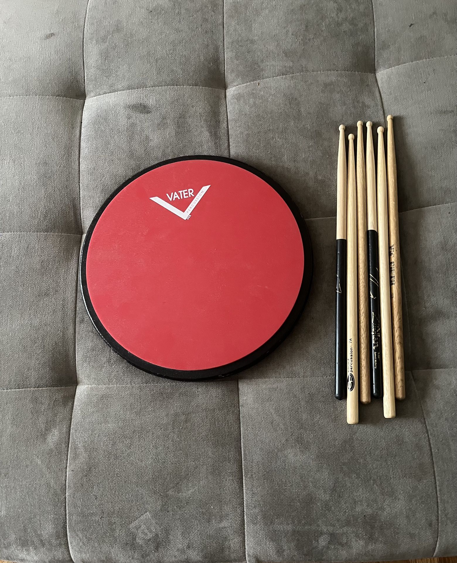 Vater Drum/Practice Pad (Sticks Included)