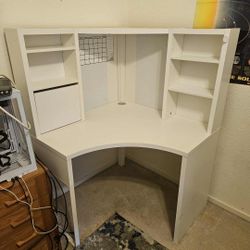 Free IKEA CORNER WHITE DESK