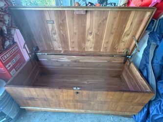 Cavalier Antique Chest