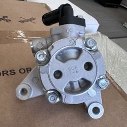 Import Power Steering Pump Cardone, New in Box