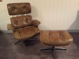 Frank doerner eames 2025 chair