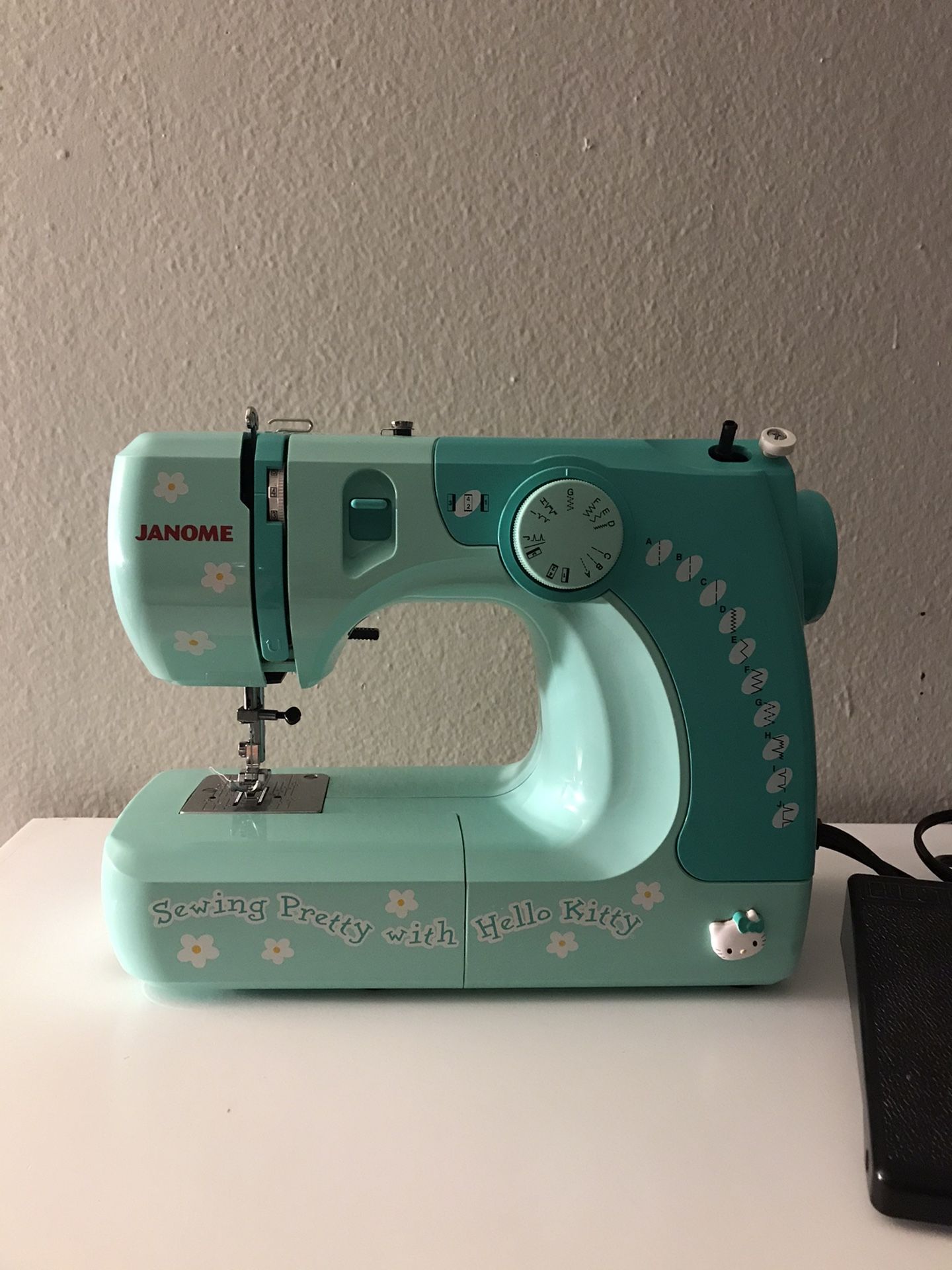 Janome hello kitty sewing machine