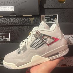 Jordan 4 retro Frozen Moments