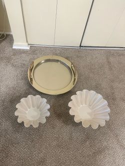 Set of gold hammered tray with 2 scalloped bowls details in photos pickup Gaithersburg md20877