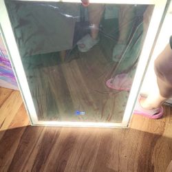 Beautiful Light Up Mirror 