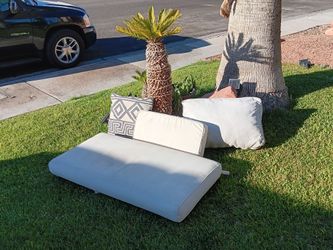 Outdoor Patio Cushions! TAKE ALL 4 FOR $15!!!