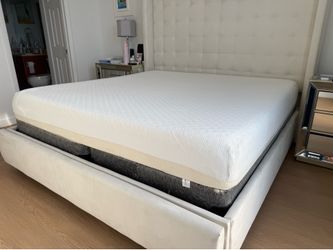 TEMPUR-PEDIC KING SIZE MATTRESS