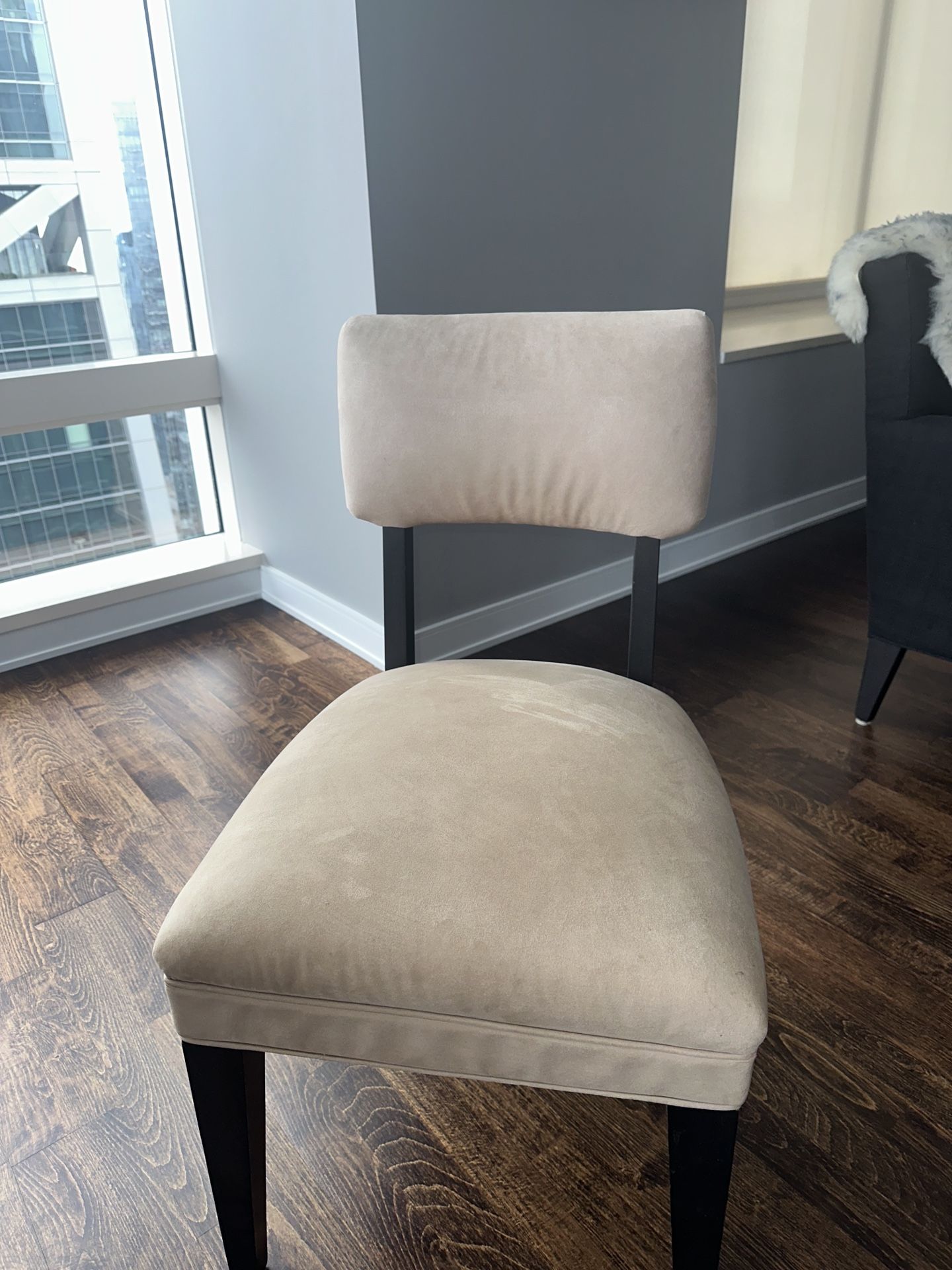 Set Of 8 Dining Chairs