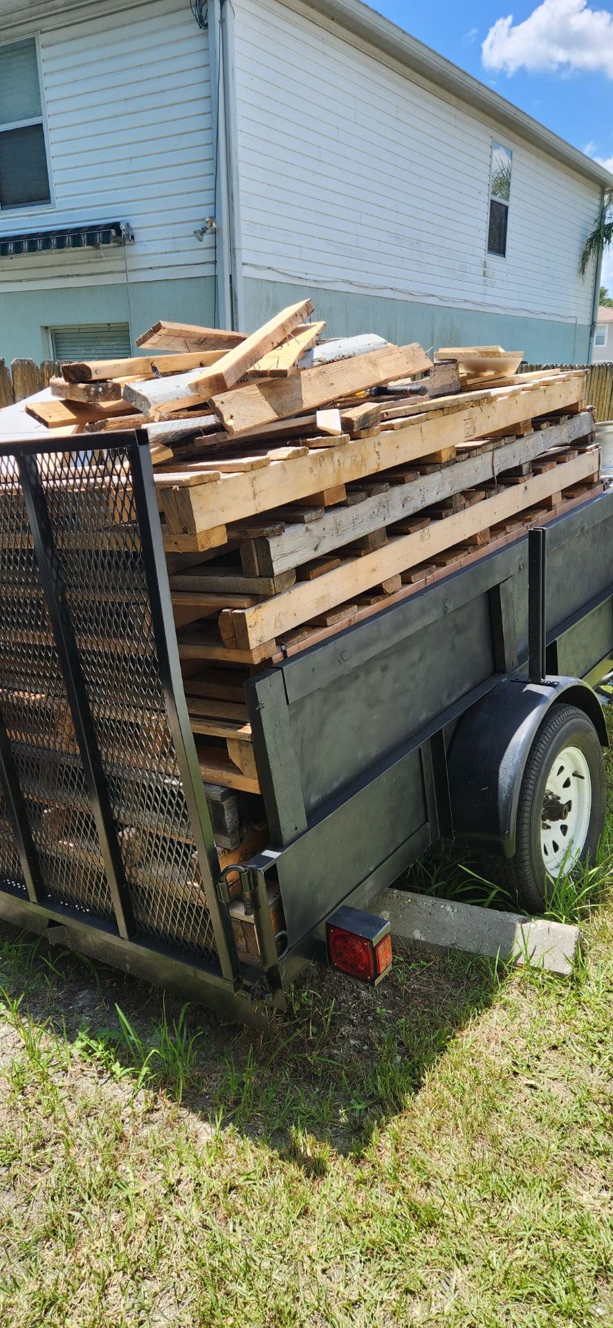 Free Pallets