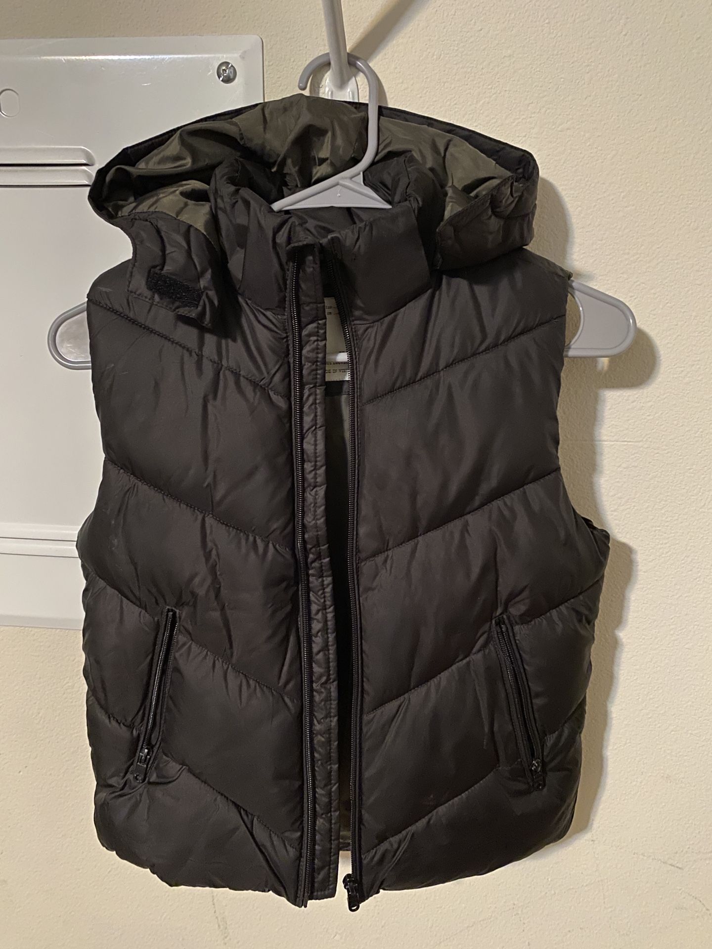 Boys Hooded Puff Vest 8/9