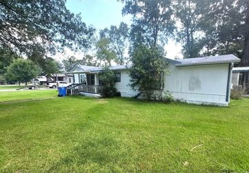 * Muy buenas condiciones Casa GA08 Doble wide 1992 3 cuartos y 2 baños Medidas 28 x 68 Muy buenas condiciones Ac Funcionando Techo de Teja Cash