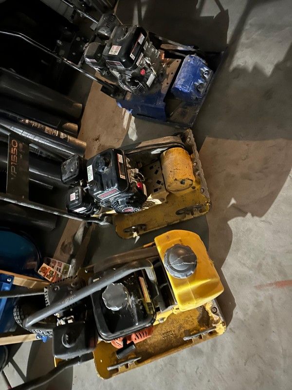 Plate Compactor $70 per day
Power brush $70 per day
Jack hammer makita $70 per day
Trimiadora $70 per day
Motocierra $70 per day
Cajas de clavos