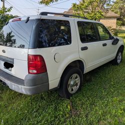 2003 Ford Explorer XLS Sport Utility 4D