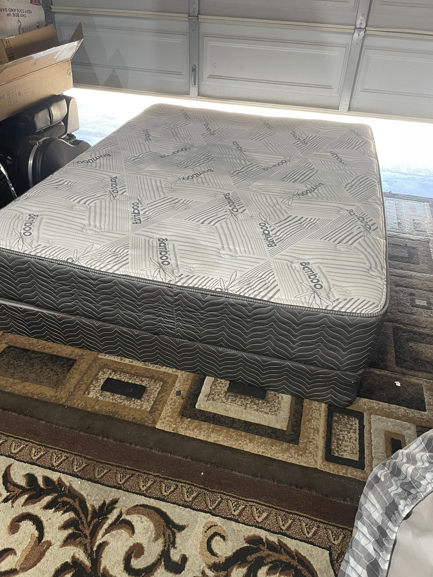 Queen Set Mattress and Box Spring for Sale! for Sale in San Leandro, CA