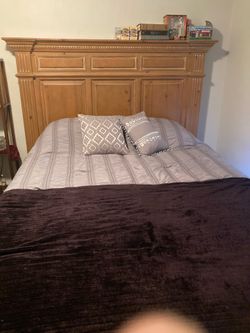 Bed set with mattress and boxspring included $100
