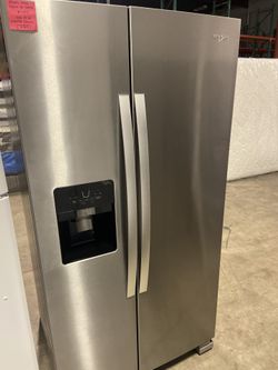 Samsung/ Whirlpool/ Frigidaire Side by side Refrigerators with ice maker and water dispenser From