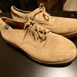 Men's Shoes 6M - School Issue
