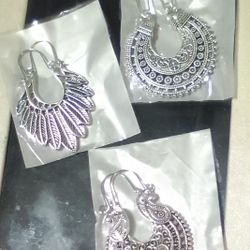 3pair Ear rings 10 Dollar 
