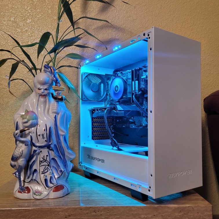 White Gaming PC Fast