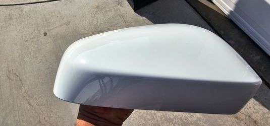 2020 Toyota Tacoma  mirror cap