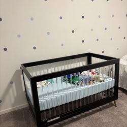 DELTA CHILDREN CONVERTIBLE CRIB