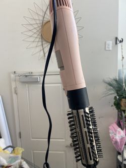 Hairdryer/brush 10$