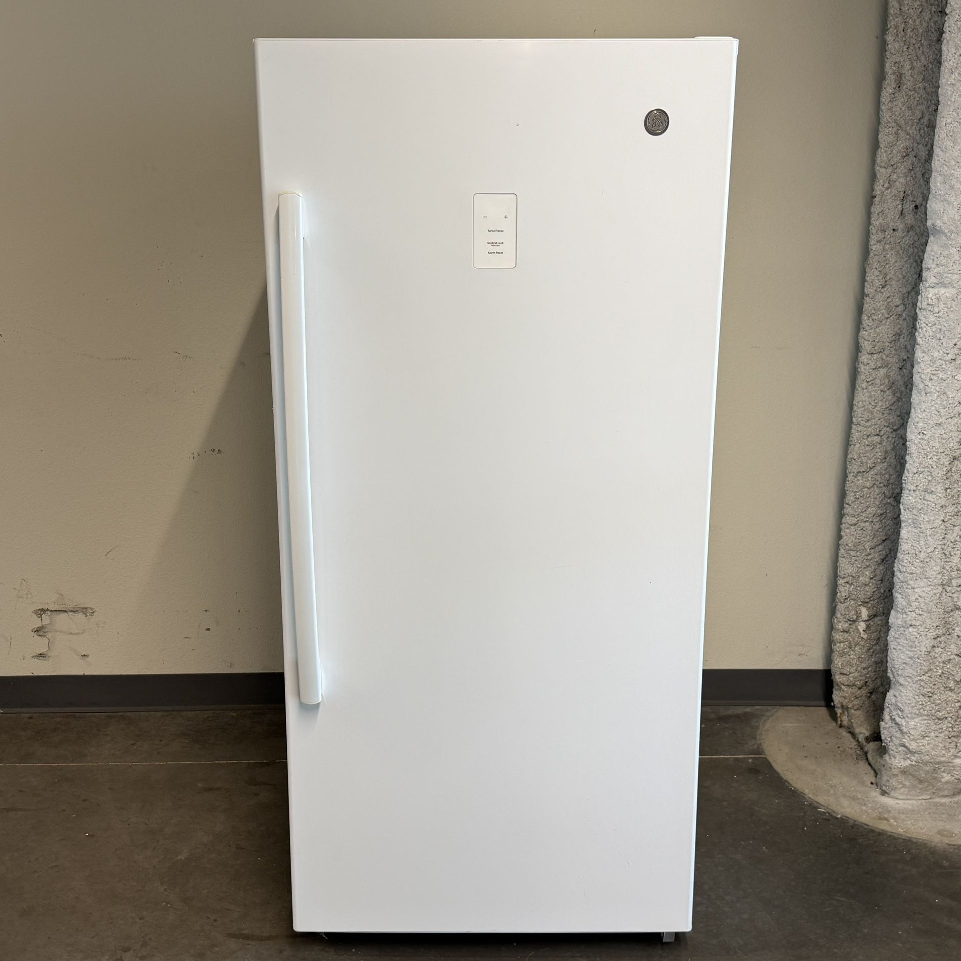 2024 14 cu Ft GE Frost Free Freezer south Downtown Fort Worth area