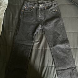 Levi’s Straight Leg Jeans