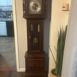 Ethan Allen Grandfather Clock
