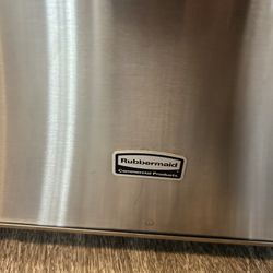 Rubbermaid Stainless Steel Trash Can