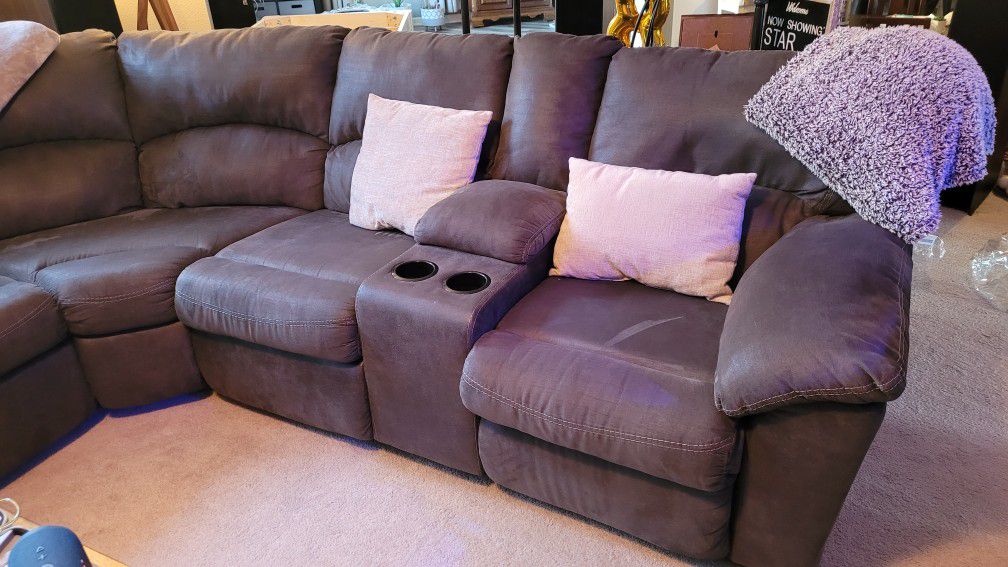 Reclining Sectional Couch 